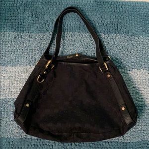 Authentic Gucci Handbag (Black)